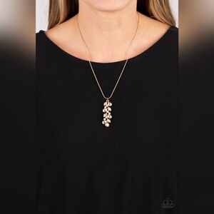 Pearls Before Vine Necklace